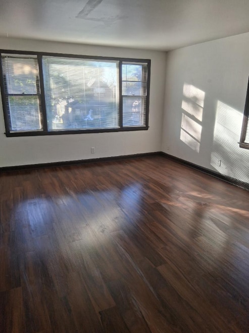 Building Photo - 4900 N 40th St