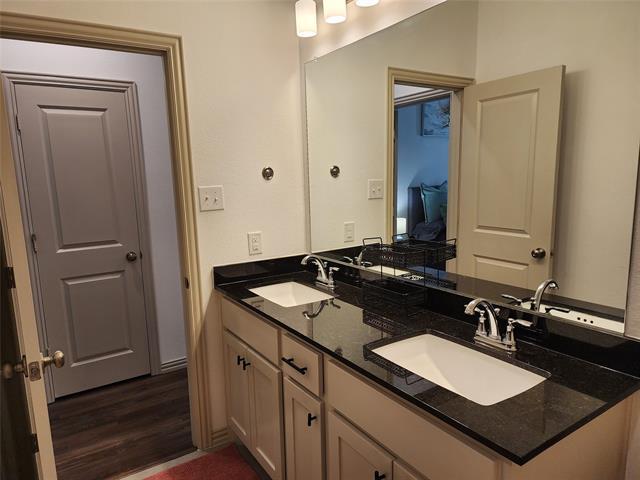 Building Photo - 4704 Haltom Rd