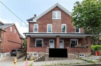 Building Photo - Beautiful Home- ready for move in!
