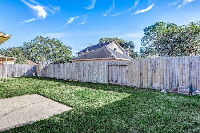 Building Photo - 21623 Park Valley Dr