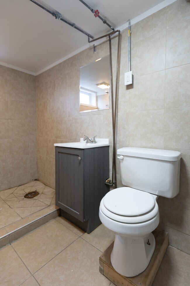 Building Photo - 1001 4th Ave