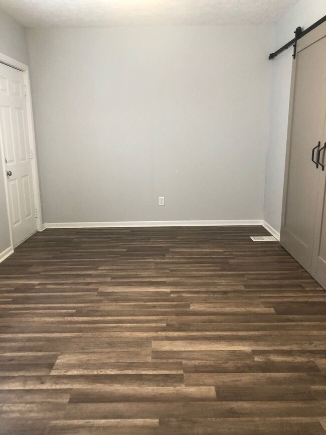 Building Photo - Tremont 2-Bed Single-Family - Available Now!