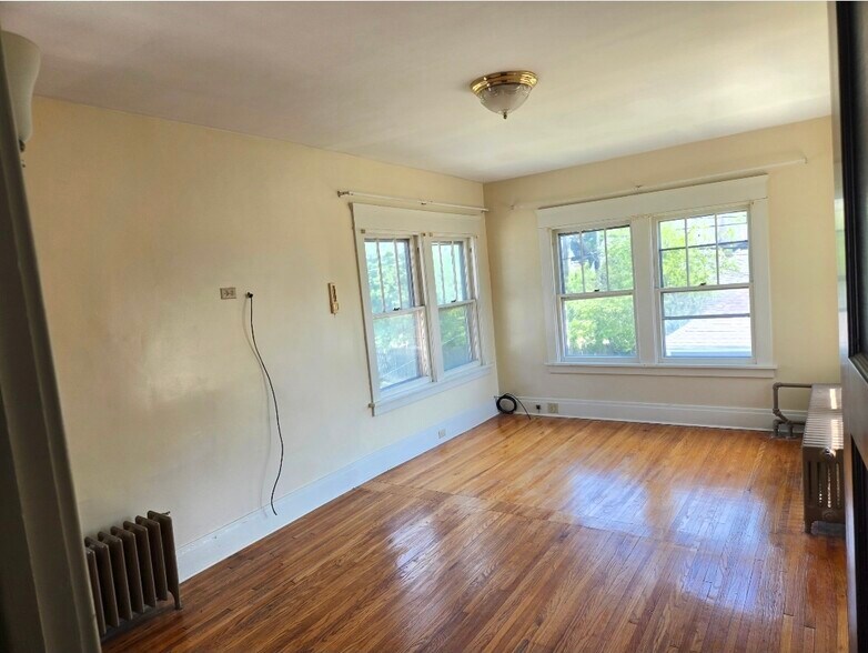 Building Photo - 187 Norwalk Ave