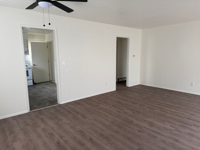 Building Photo - 325 NW 4th St