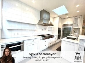 Building Photo - Welcome to North Beach! Premier 1 bed/ 2 B...