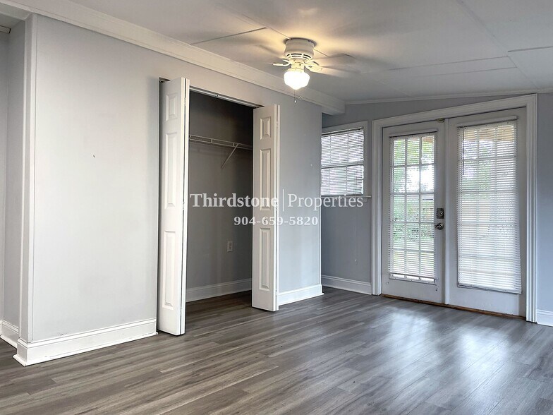 Building Photo - 4403 Harlow Blvd