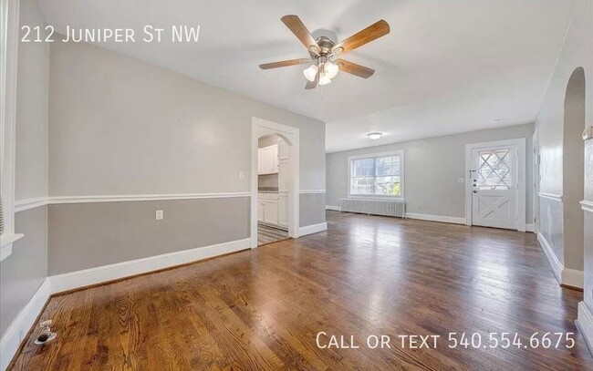 Building Photo - 212 Juniper St NW
