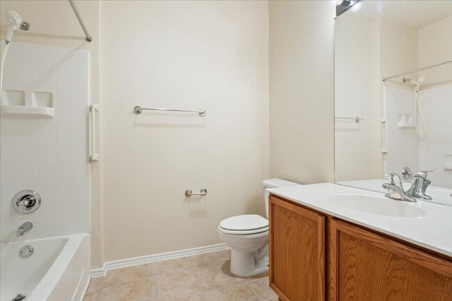 Building Photo - 141 Dickens Cir