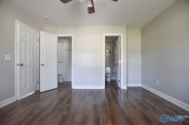 Building Photo - 109 Cove Crest Dr