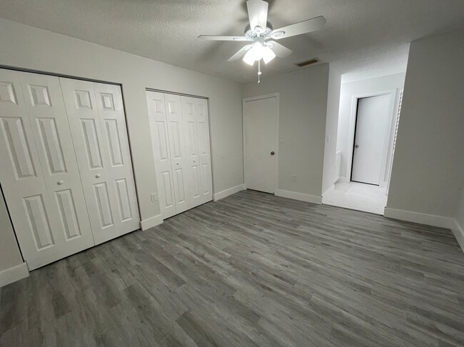 Building Photo - 6854 NW 173rd Dr