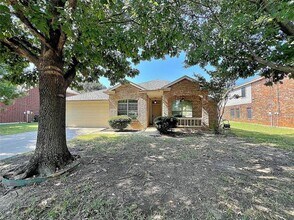 Building Photo - 5939 Waterford Dr