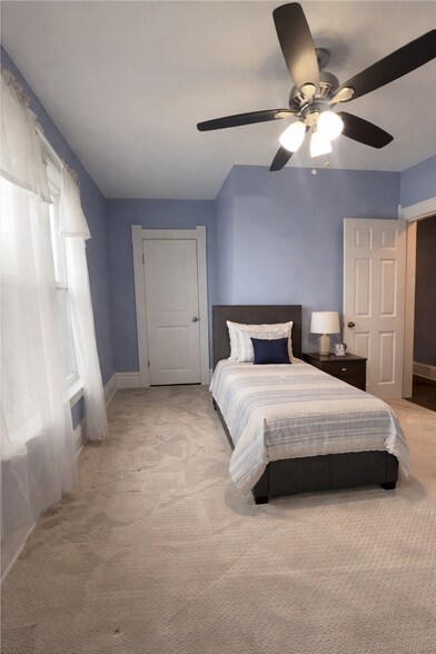 Building Photo - 523 Tracy Ave