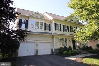 Building Photo - 44136 Riverpoint Dr
