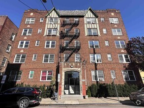 Building Photo - 160 Vroom St