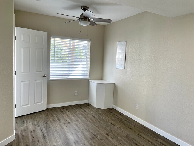 Front bedroom with brand new ceiling fan - 12838 Arezzo Cir