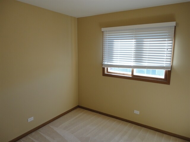 Building Photo - 5 Andover Ct