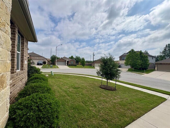 Building Photo - 9200 Margaret Jewel Ln