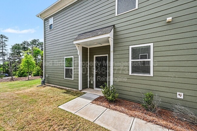 Building Photo - 2785 Yeager Dr NW