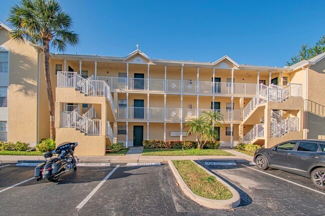 Building Photo - 6292 La Costa Dr
