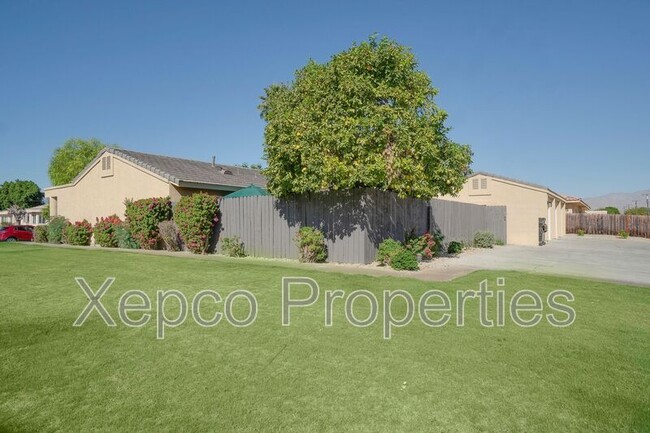 Building Photo - 41680 Maroon Town Rd