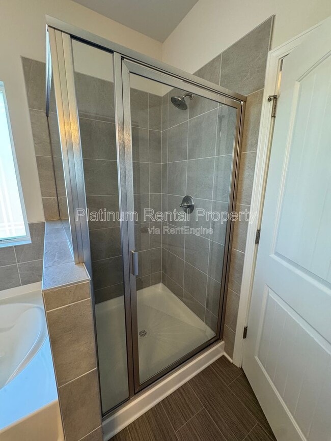 Building Photo - 1088 Chastain Dr