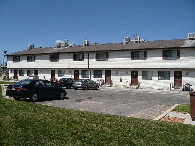 Primary Photo - Southgate I Apartments
