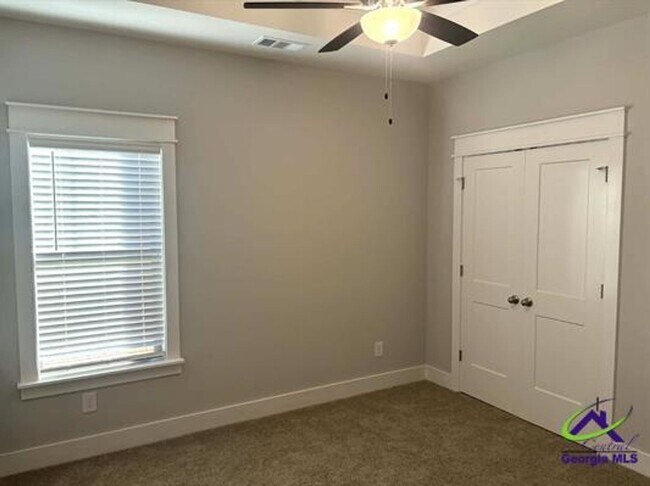 Building Photo - 113 Black Birch Ln