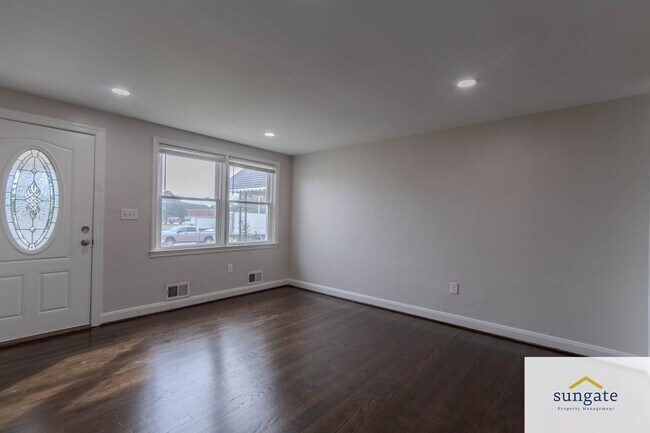Building Photo - 5405 Moravia Rd