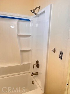 Building Photo - 3810 W Valencia Dr