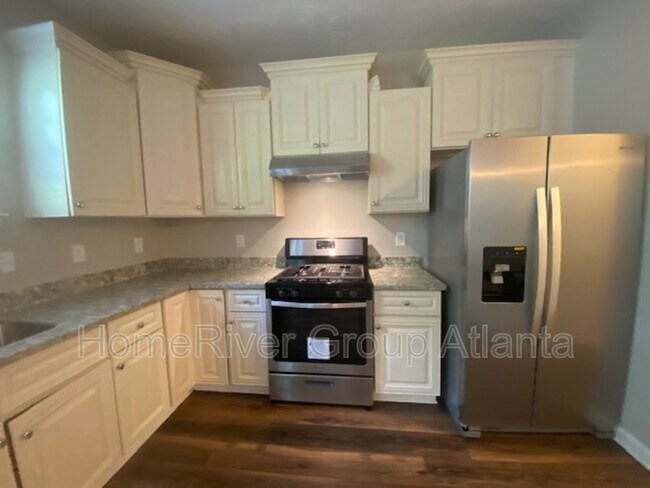 Building Photo - 3855 Shenfield Dr