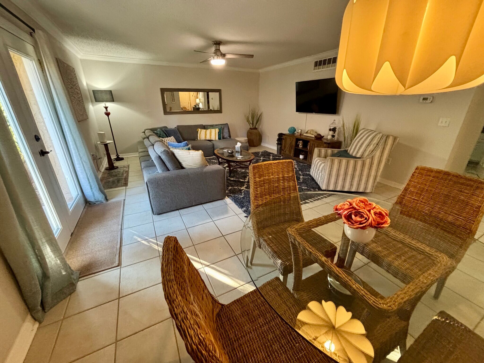 Building Photo - 1866 Toucan Way