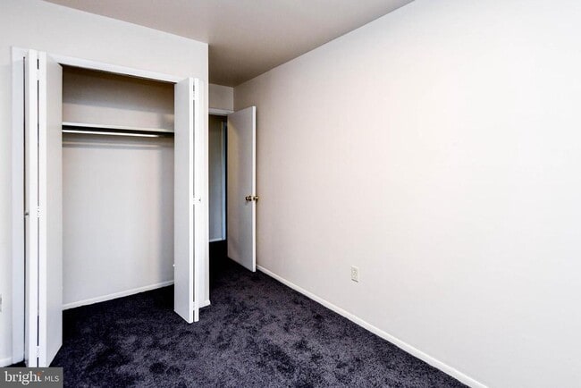 Building Photo - 1827 Grempler Way