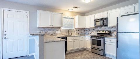 Building Photo - 1625 Rock Hollow Loop
