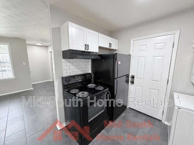 Building Photo - 1236 Effie Rd