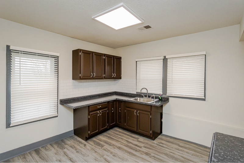 Building Photo - 423 Langdon St