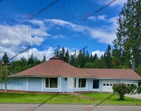 Building Photo - STATUS: *AVAILABLE*   | R283b | $1895.00