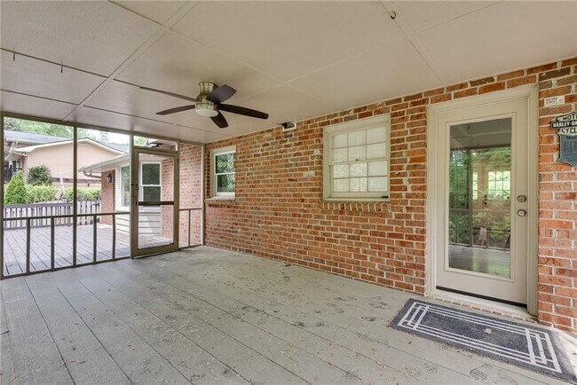 Building Photo - 5699 Bend Creek Rd