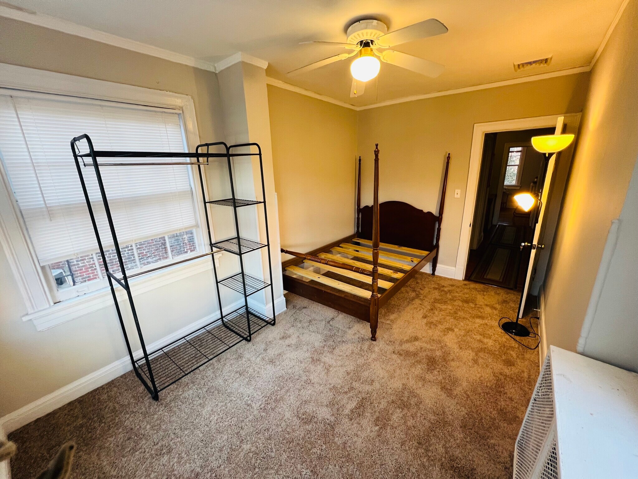 Bedroom #4. Adorable. - 1130 W Grace St