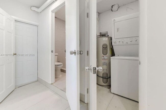 Building Photo - 725 91st St