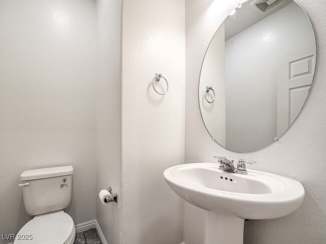 Building Photo - 462 Ylang Pl