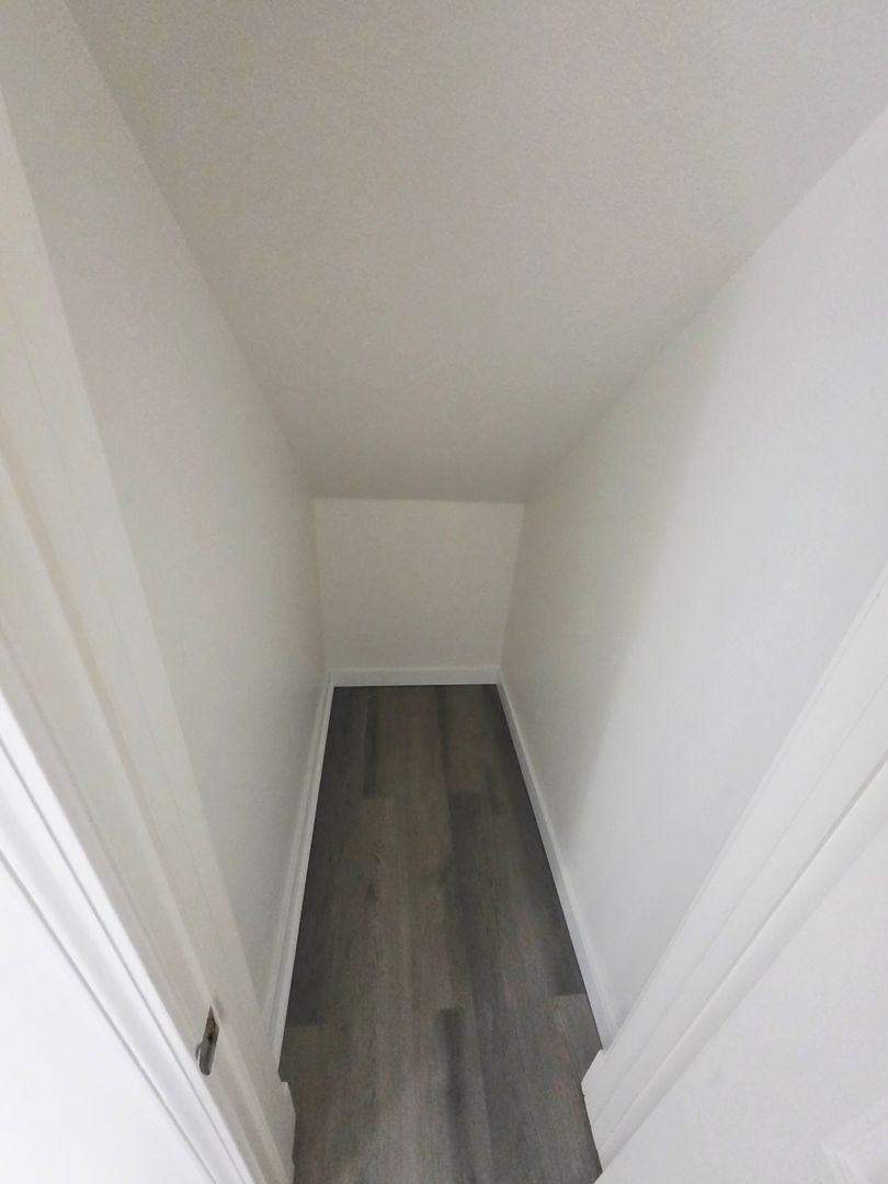 Building Photo - 12835 Kling St