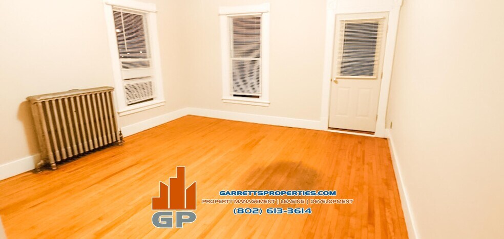 Building Photo - 386 N Main St