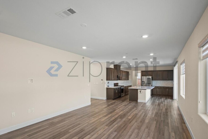 Building Photo - 5587 Howell Mountain Ln