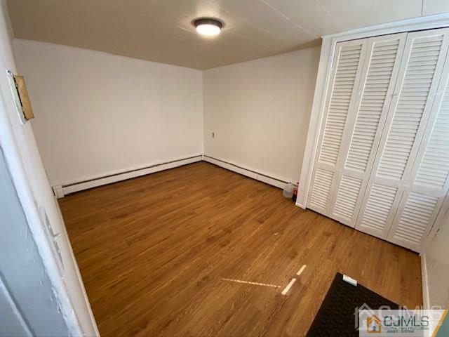 Building Photo - 123 Kossuth St