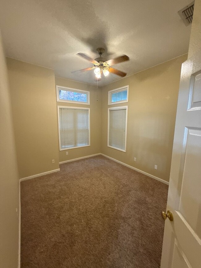 Building Photo - 3 BR, 2 Ba, 1451 SF, Single Story - - Tenatn Pay $175 monthly for WS&G