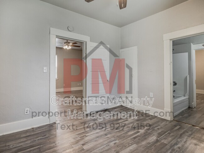 Building Photo - 1226 NW 8th St