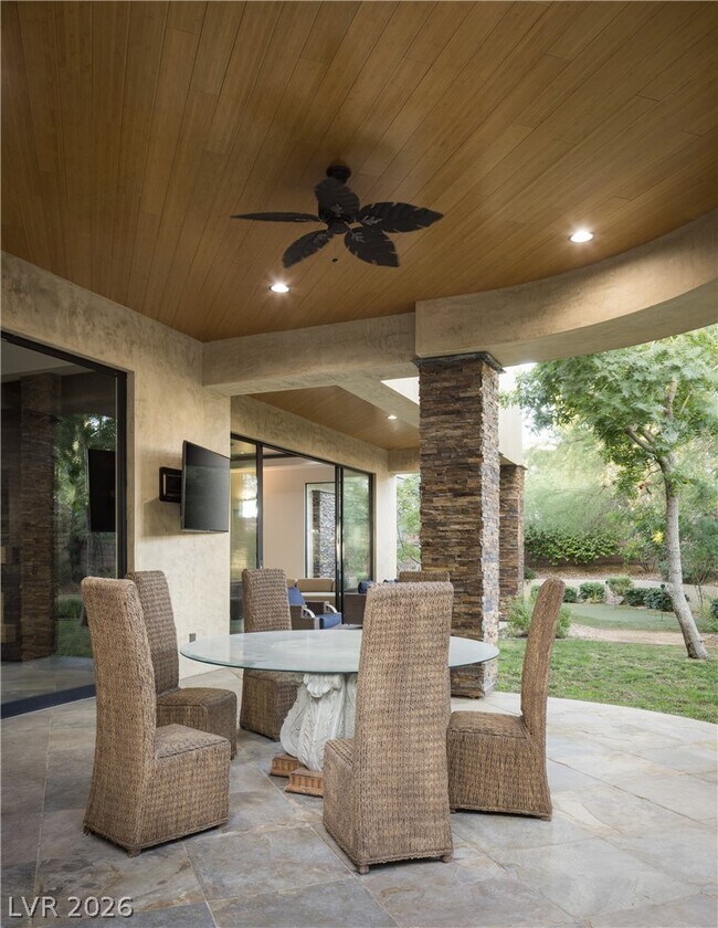 Building Photo - 17 Soaring Bird Ct