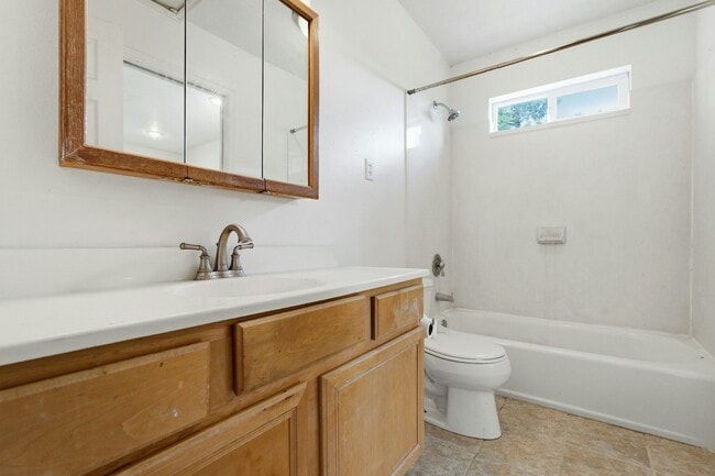 Building Photo - 154 N 800 E