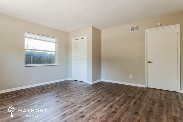 Building Photo - 630 50th St N