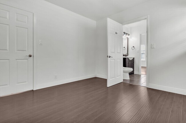 Building Photo - 4818 138th St